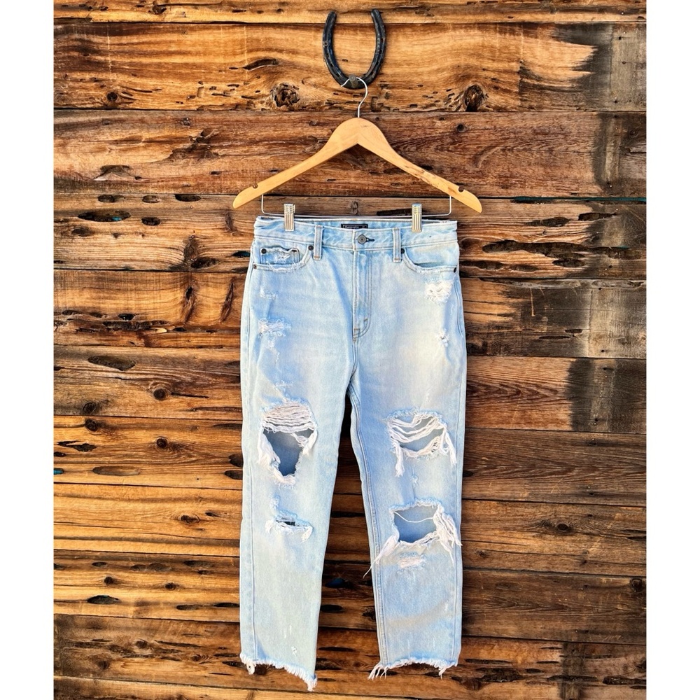 ABERCROMBIE & FITCH | A&F Mom Jean Light Wash Distressed Raw Hem Cropped Jeans